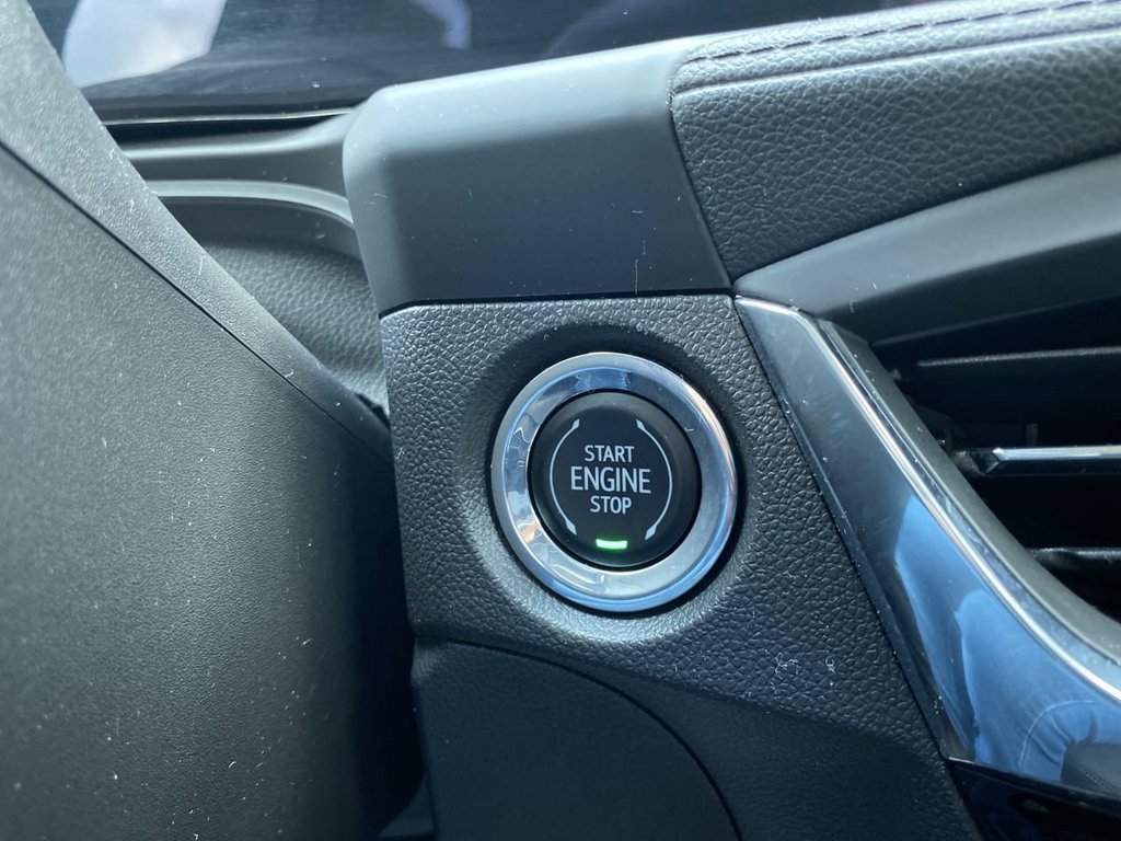 Used 2024 Buick Encore GX Avenir w/ Avenir Technology Package FWD image 19