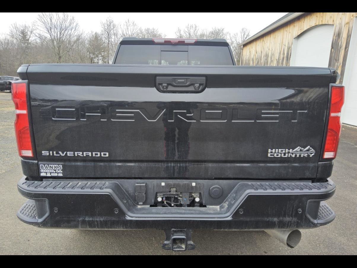 Used 2025 Chevrolet Silverado 2500 High Country w/ Technology Package image 5