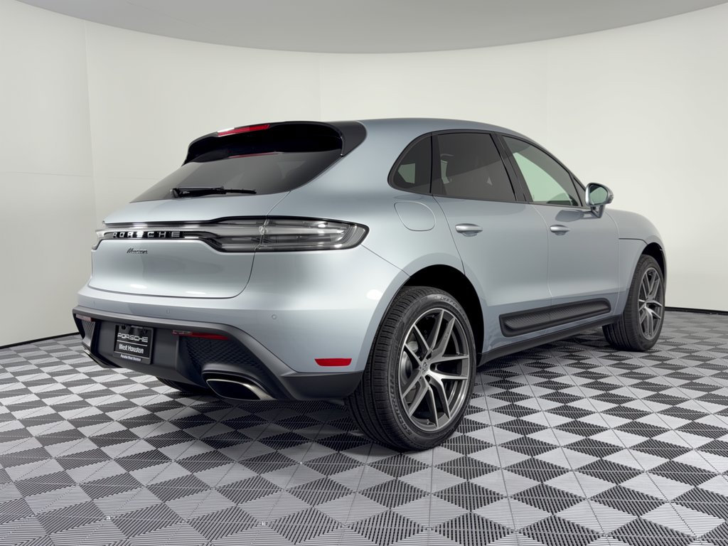 New 2026 Porsche Macan AWD/4WD image 9