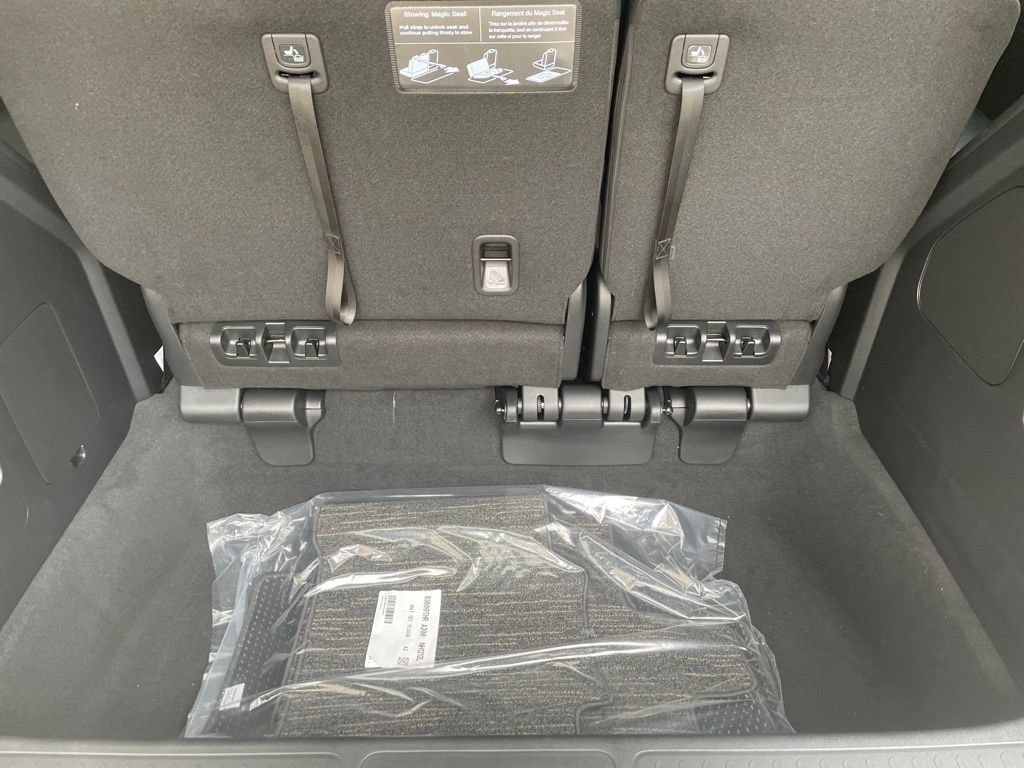 New 2026 Honda Odyssey Touring image 9