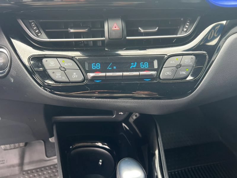 Used 2021 Toyota C-HR XLE FWD image 25