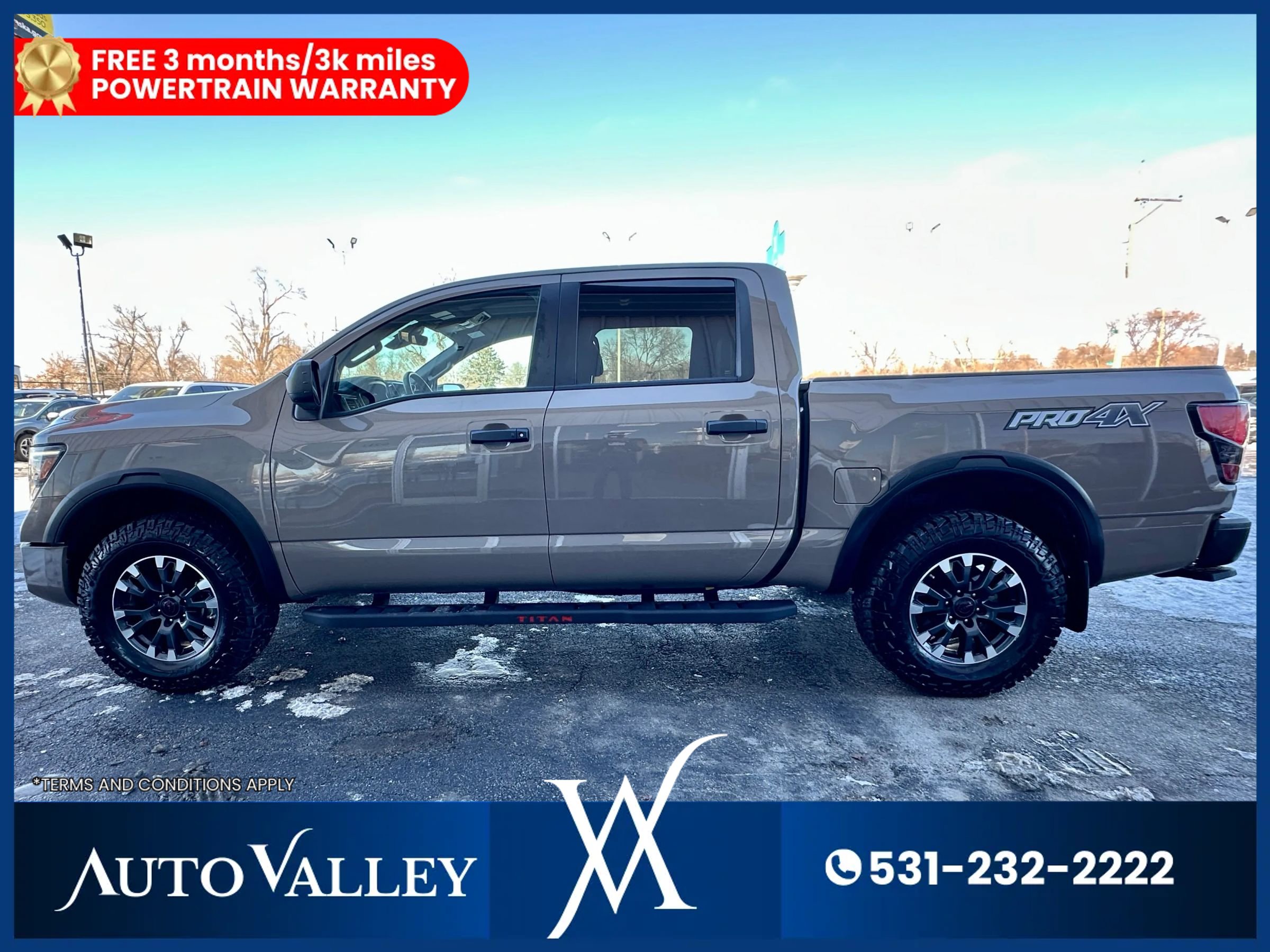 Used 2024 Nissan Titan PRO-4X w/ Pro-4x Utility Package image 4