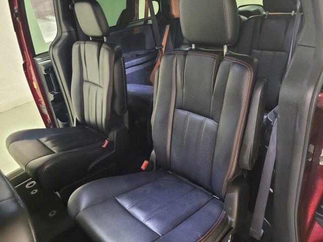 Used 2019 Dodge Grand Caravan GT image 48