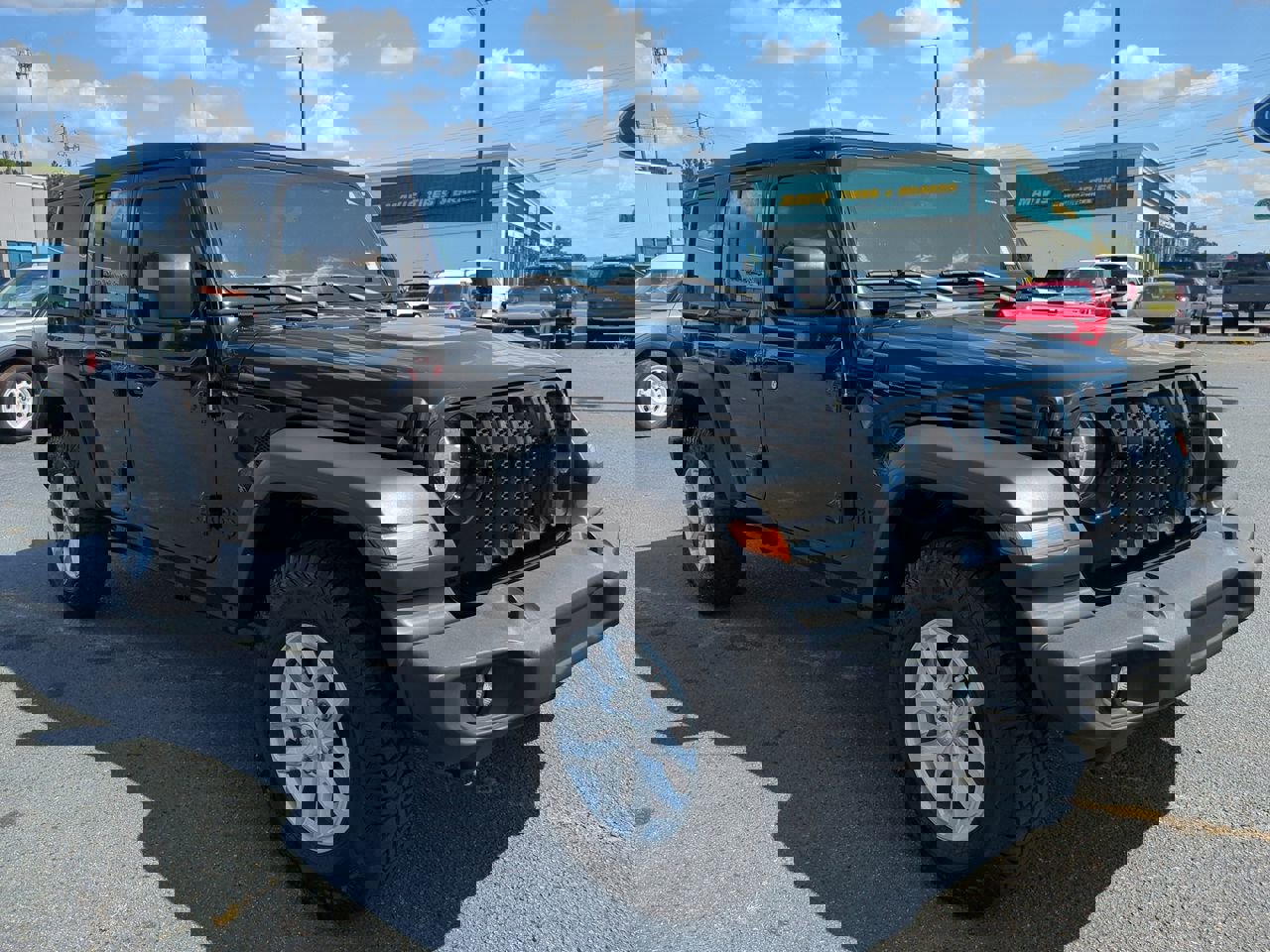 Used 2023 Jeep Wrangler Sport S w/ Sun And Sound Package image 2