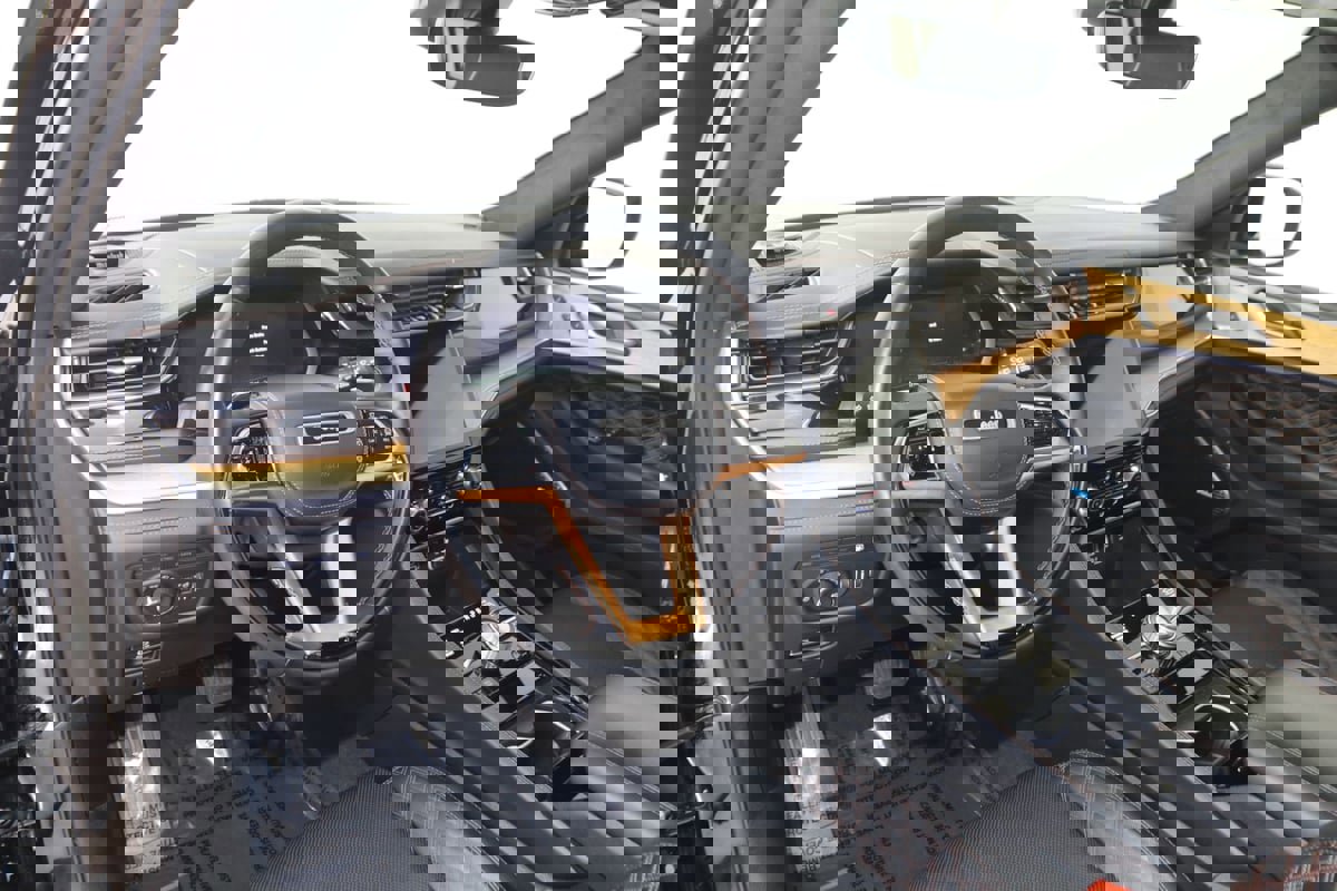 Used 2023 Jeep Grand Cherokee Summit image 32