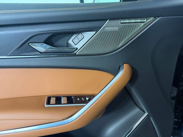 New 2026 Jaguar F-PACE R-Dynamic S image 27