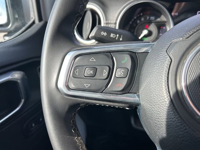 Used 2023 Jeep Wrangler Unlimited Sahara image 21