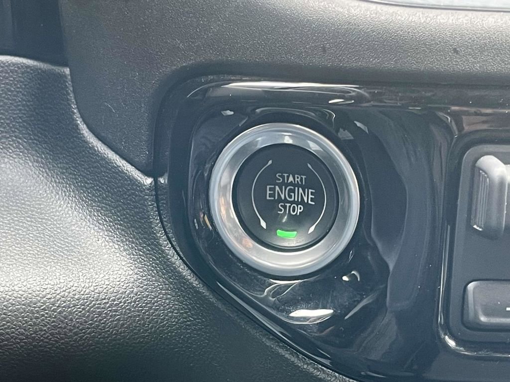 Used 2024 Chevrolet Silverado 2500 LT image 32