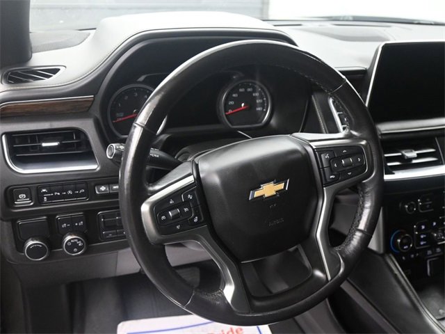 Used 2021 Chevrolet Suburban Premier w/ Premium Package image 21