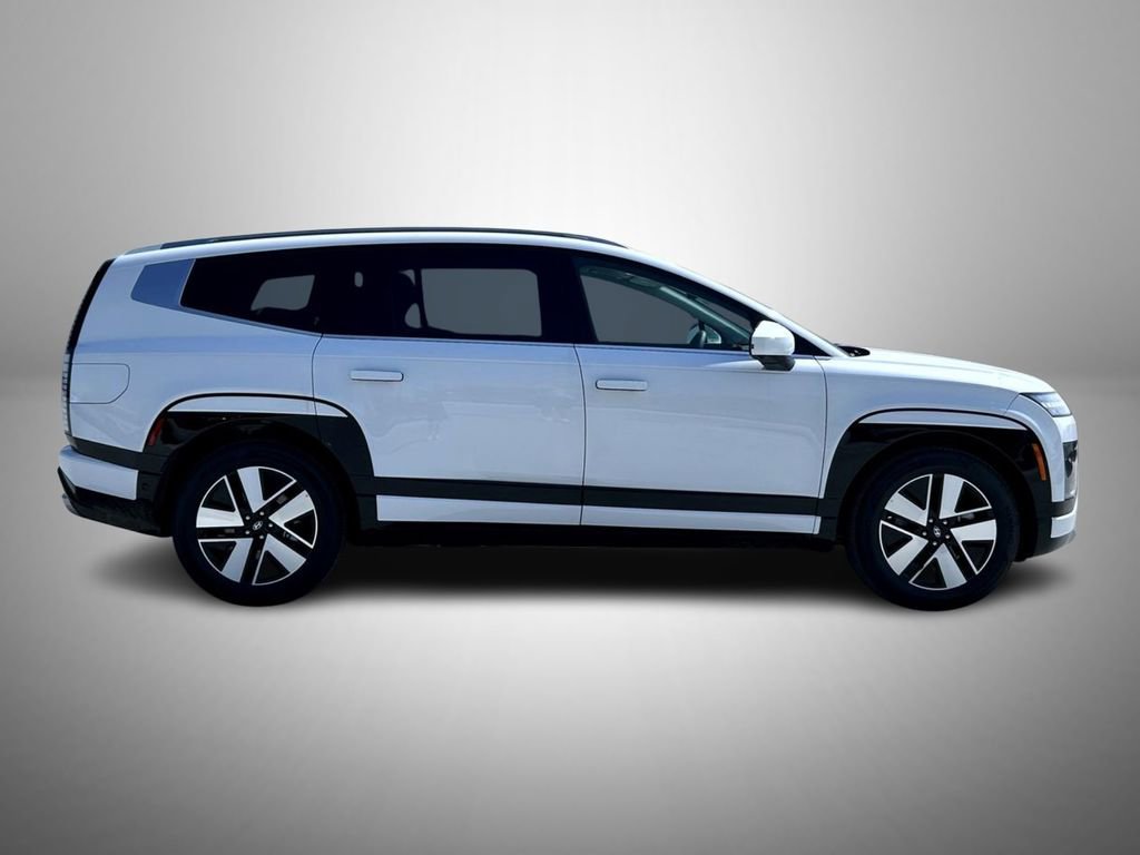 New 2026 Hyundai Ioniq 9 SEL image 4