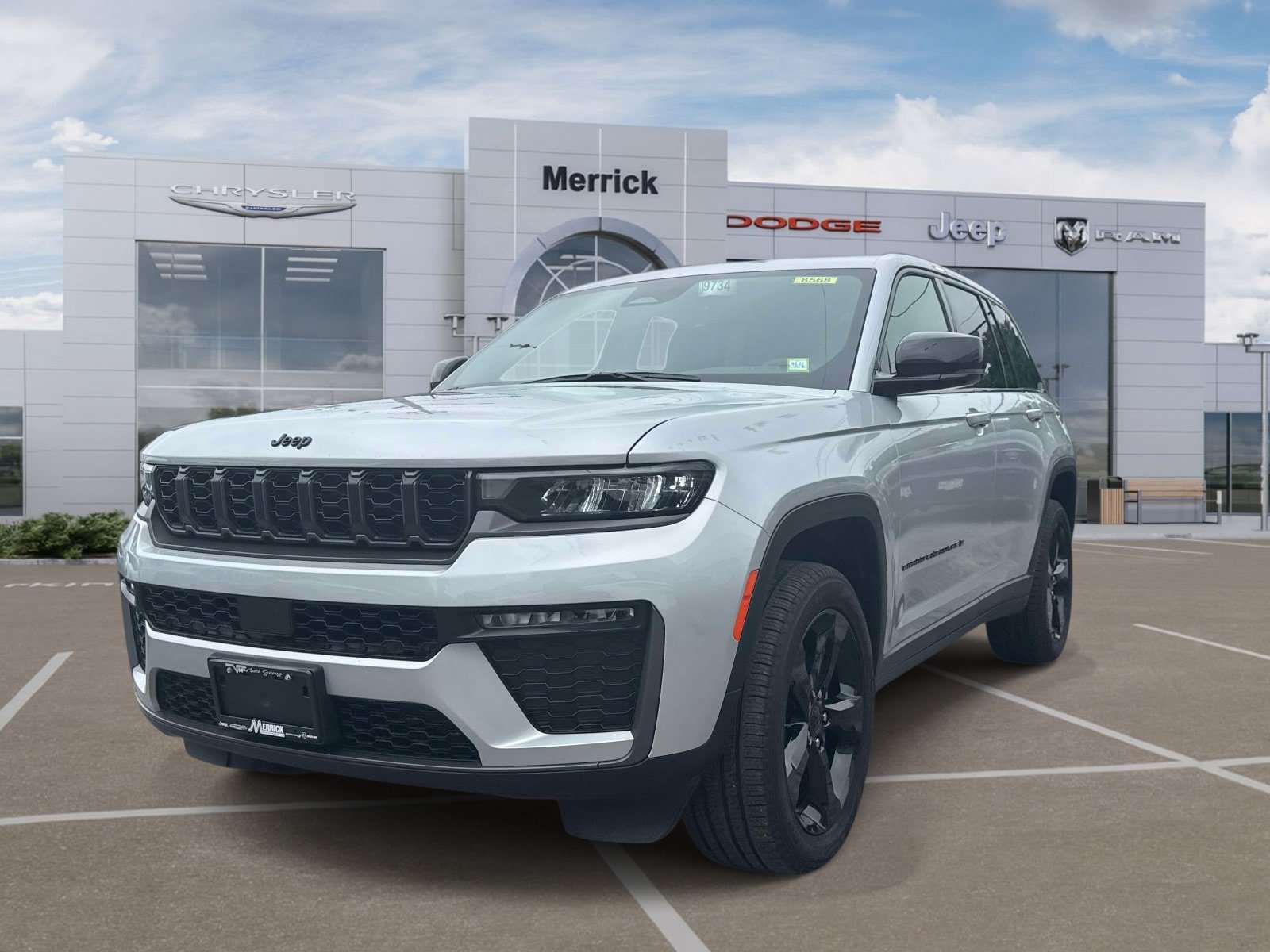 Used 2026 Jeep Grand Cherokee Limited w/ Limited Altitude Package AWD/4WD image 4