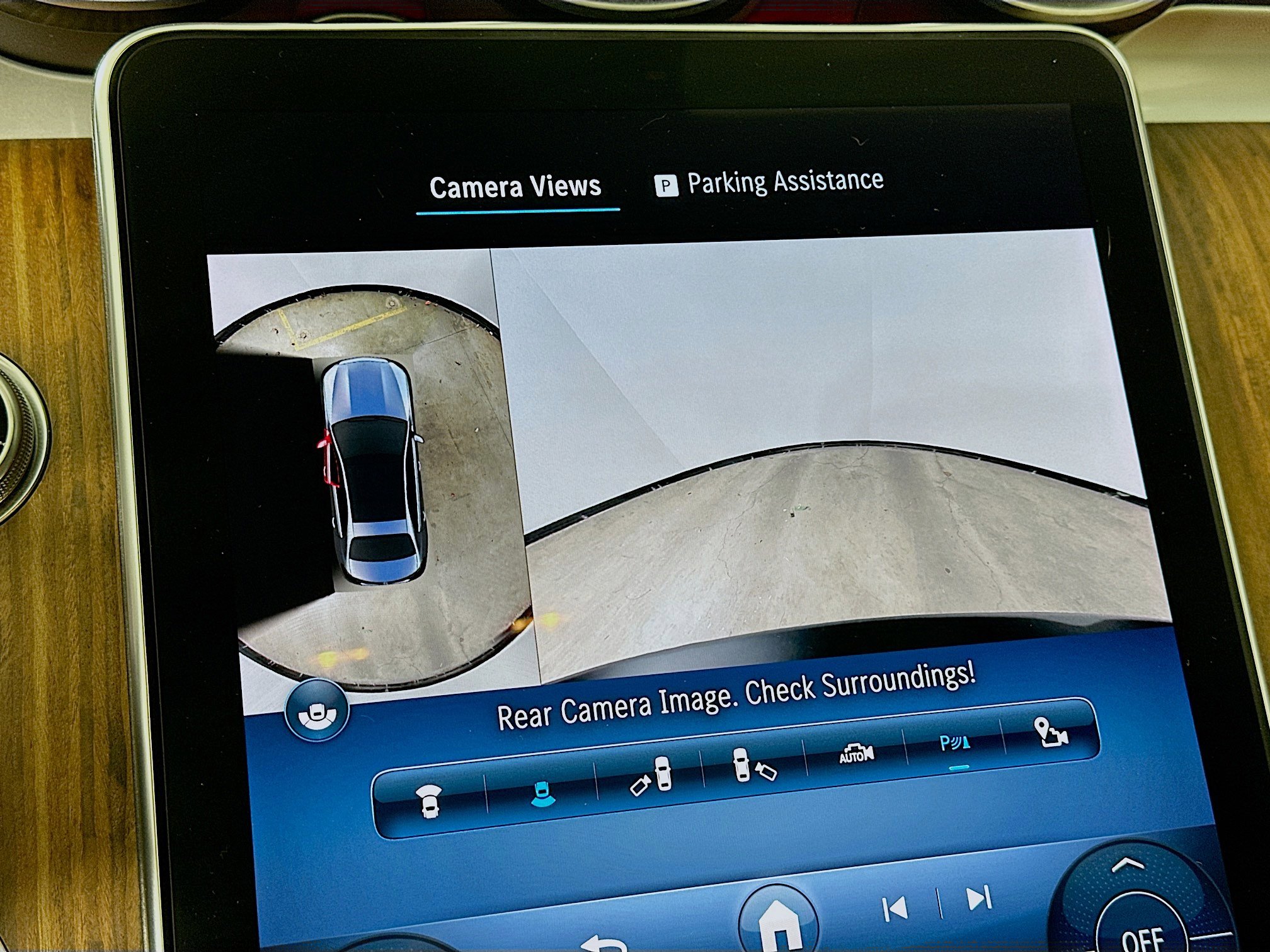 Certified 2023 Mercedes-Benz C 300 4MATIC Sedan image 18