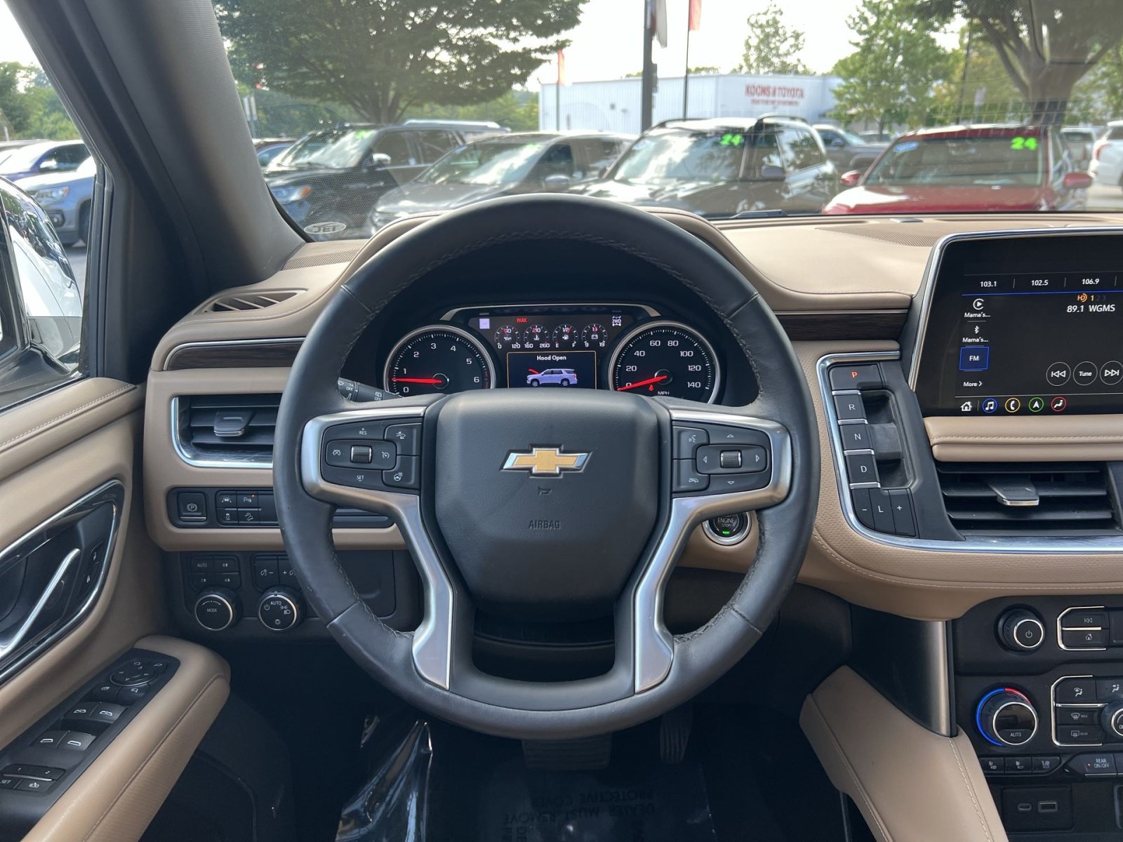 Used 2021 Chevrolet Tahoe Premier AWD/4WD image 16