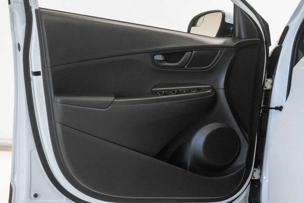 Used 2018 Hyundai Kona SE FWD image 8