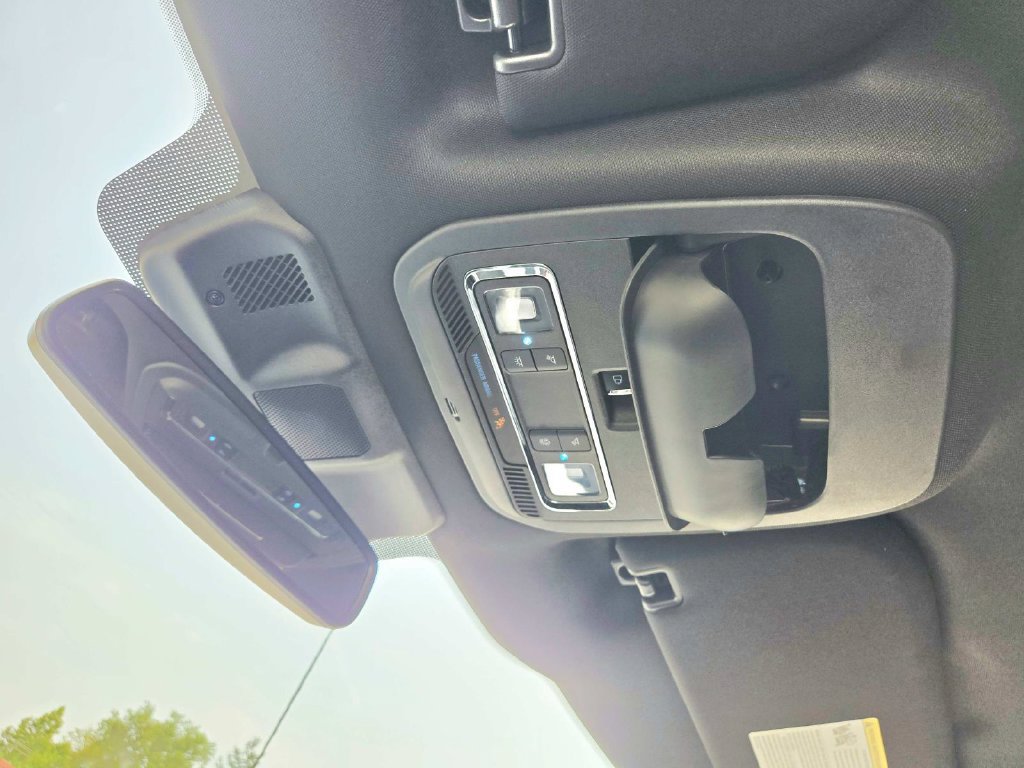 Used 2023 Ford F150 Lariat AWD/4WD image 36