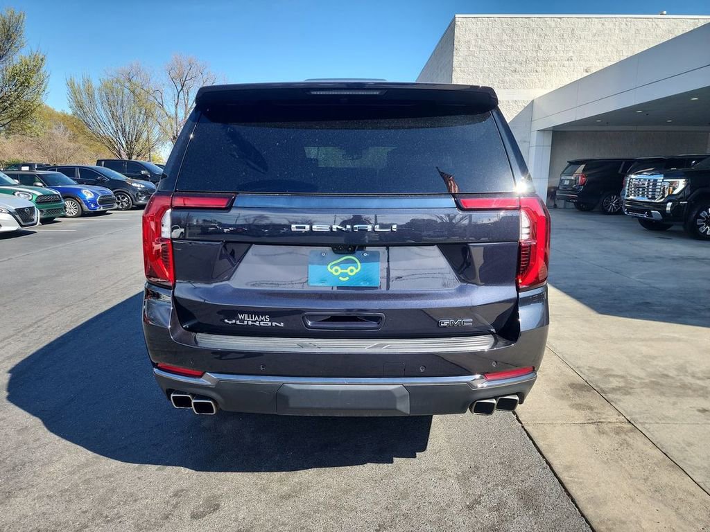 Certified 2025 GMC Yukon Denali Ultimate AWD/4WD image 7
