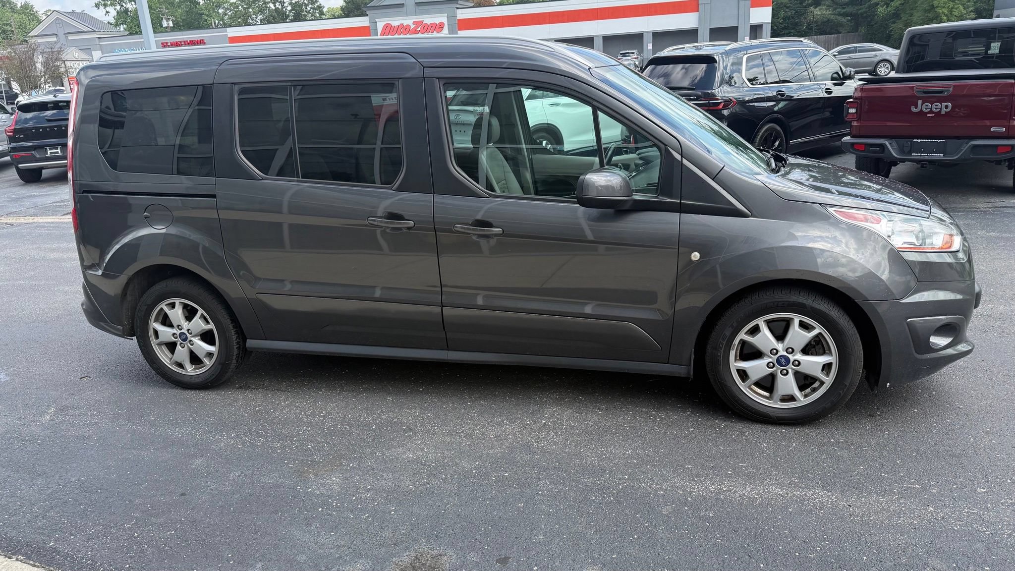 Used 2016 Ford Transit Connect Titanium FWD image 6
