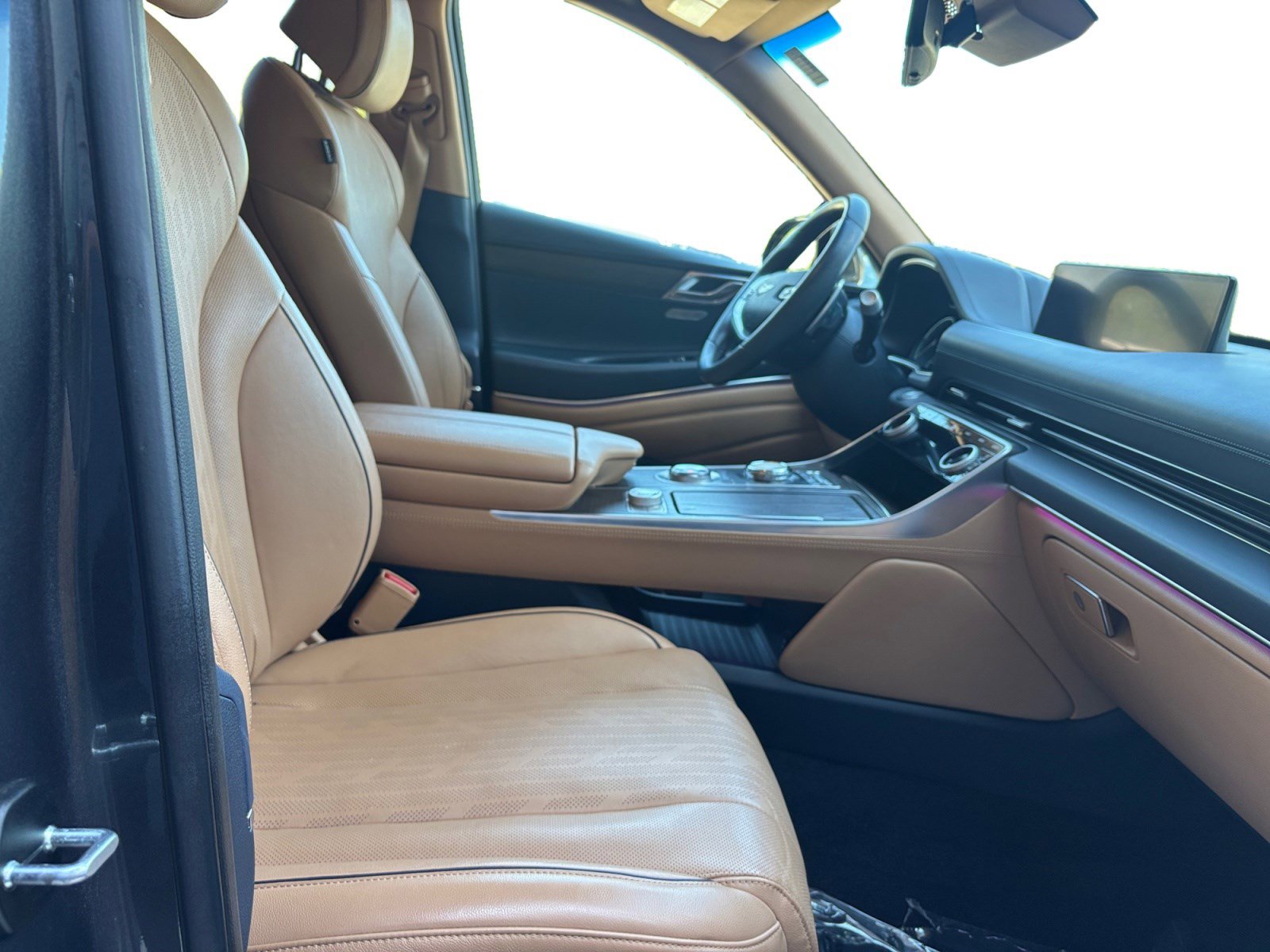 Used 2023 Genesis GV80 2.5T w/ Prestige 20" Package image 15