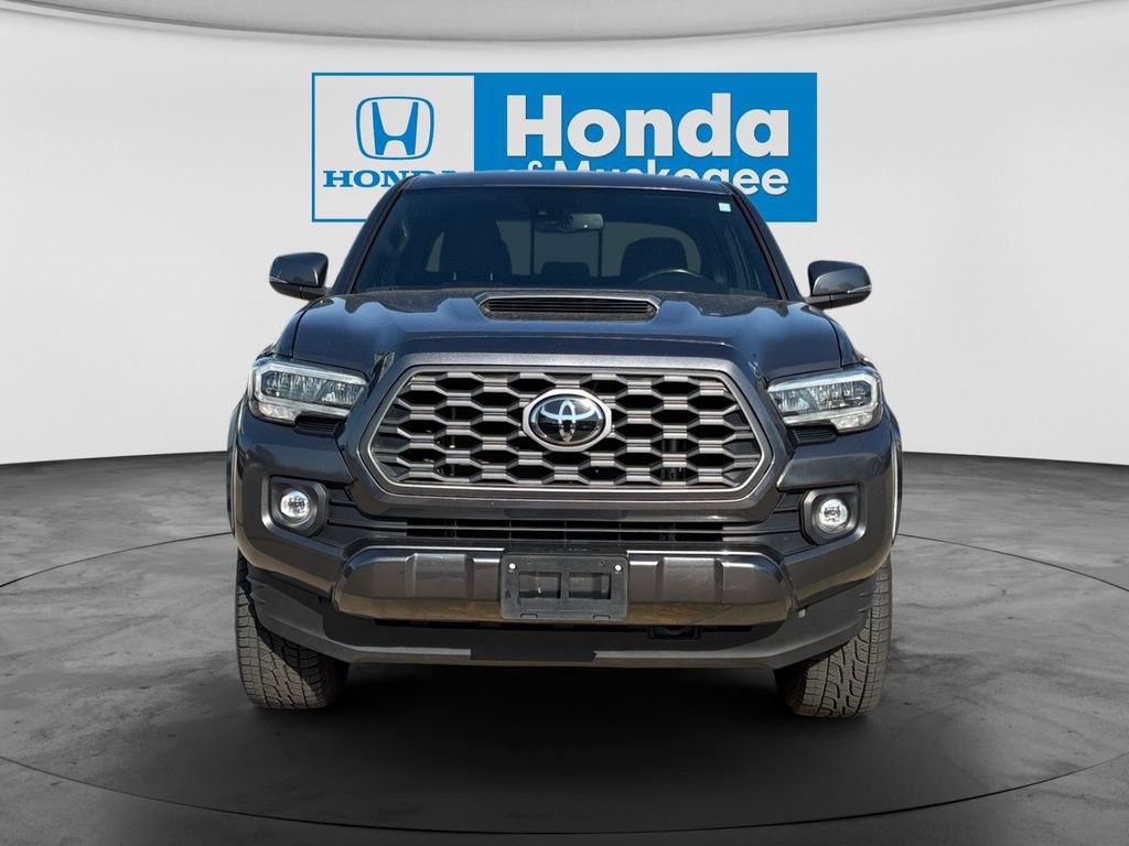 Used 2023 Toyota Tacoma TRD Sport w/ Technology Package RWD image 2