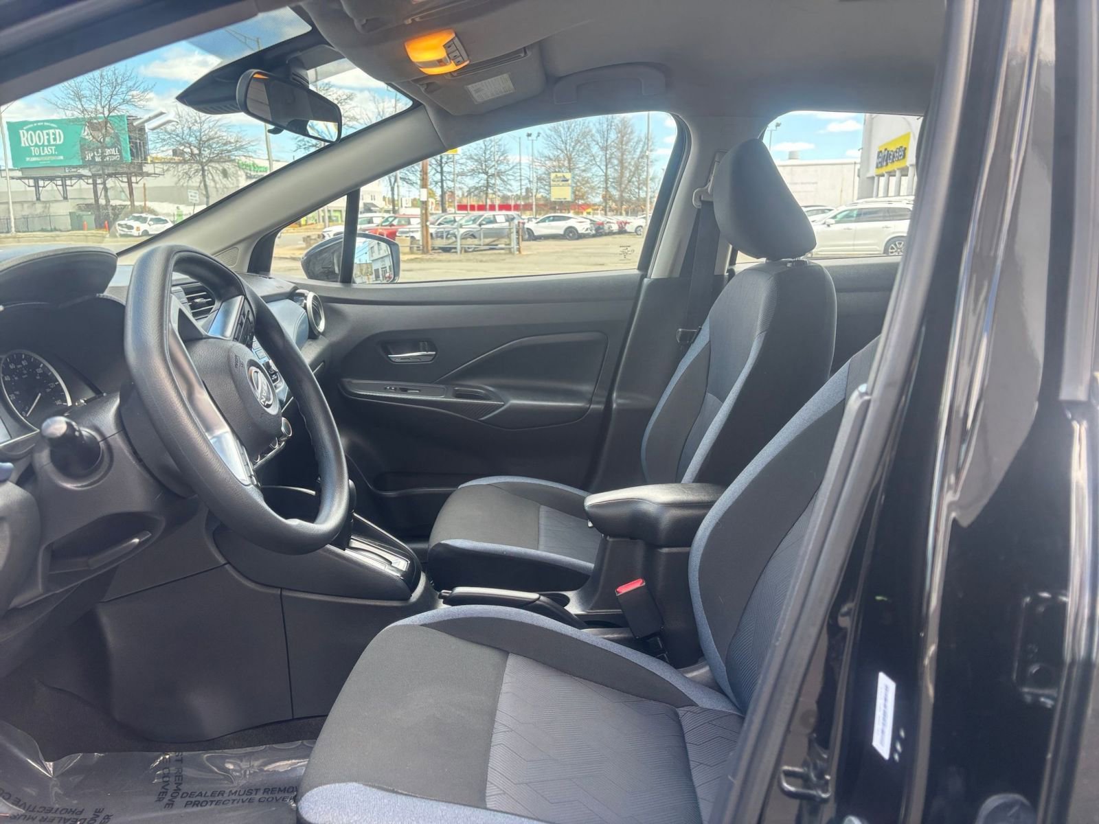 Used 2025 Nissan Versa SV FWD image 25