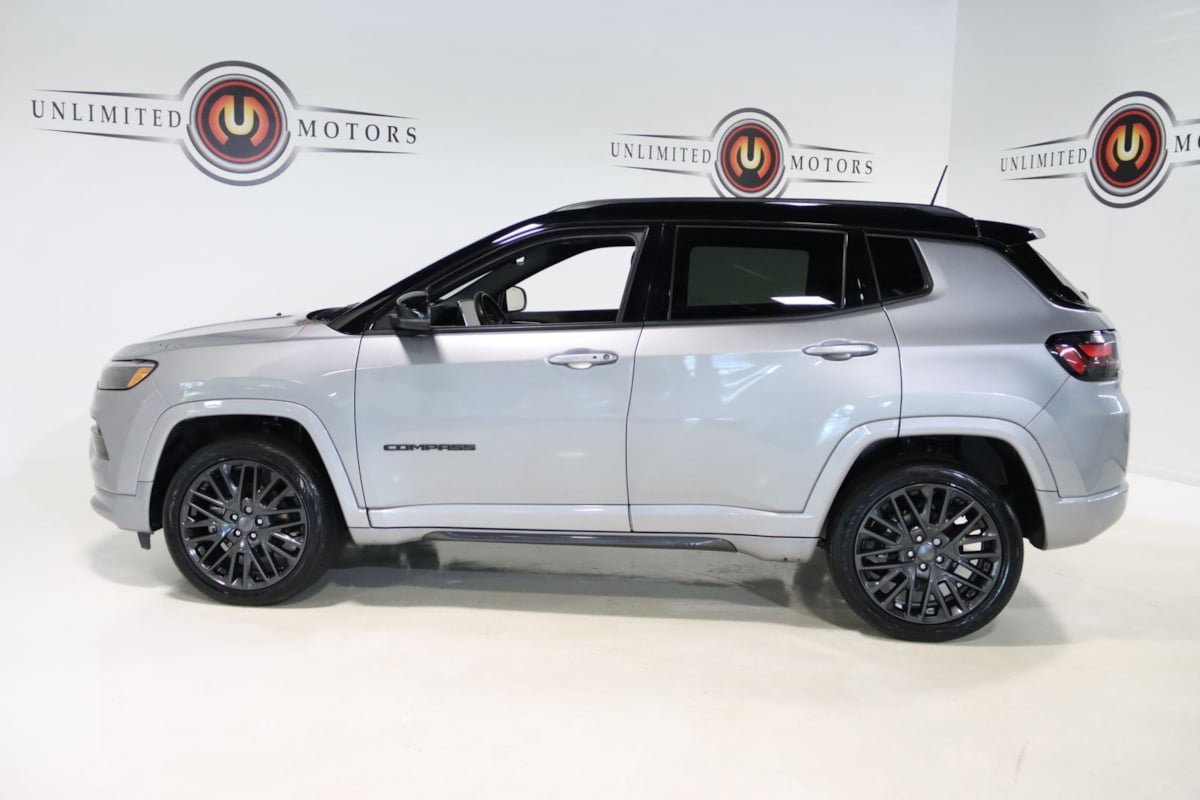 Used 2022 Jeep Compass High Altitude AWD/4WD image 11