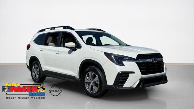 Used 2025 Subaru Ascent Premium AWD/4WD image 1