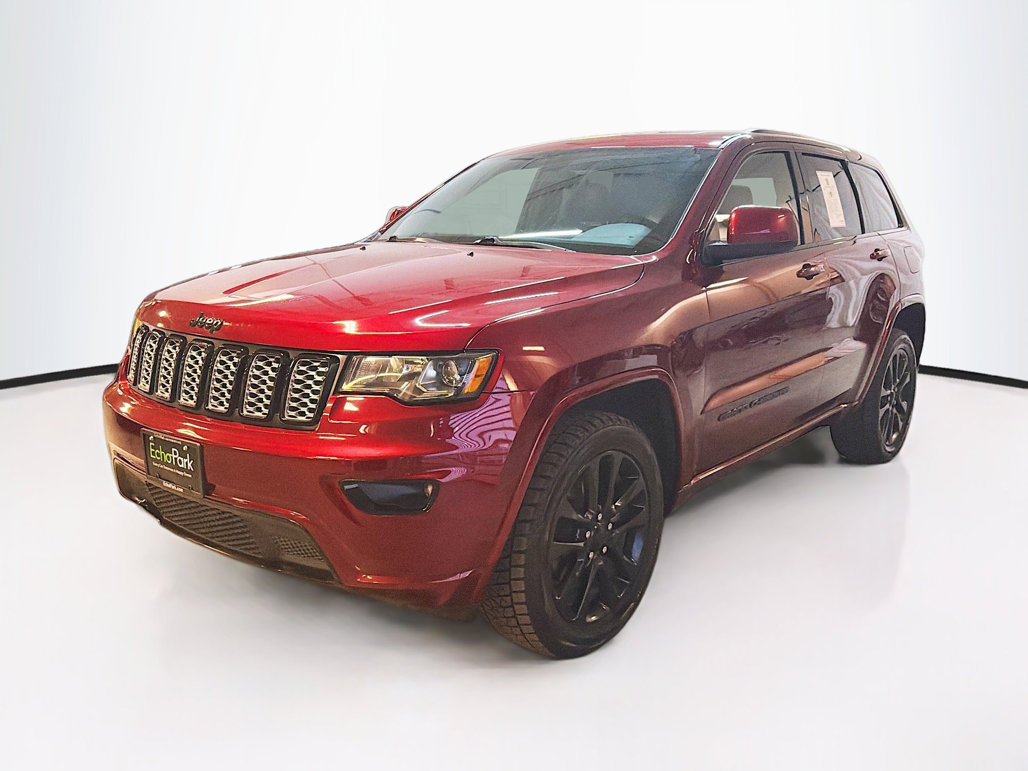 Used 2018 Jeep Grand Cherokee Altitude image 3