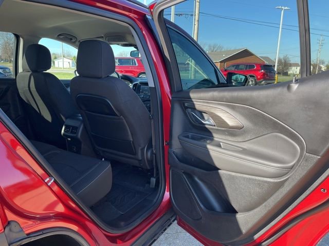 Used 2023 Chevrolet Equinox LT image 19