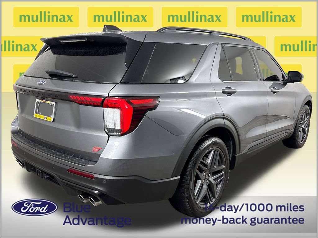 Certified 2025 Ford Explorer ST image 4