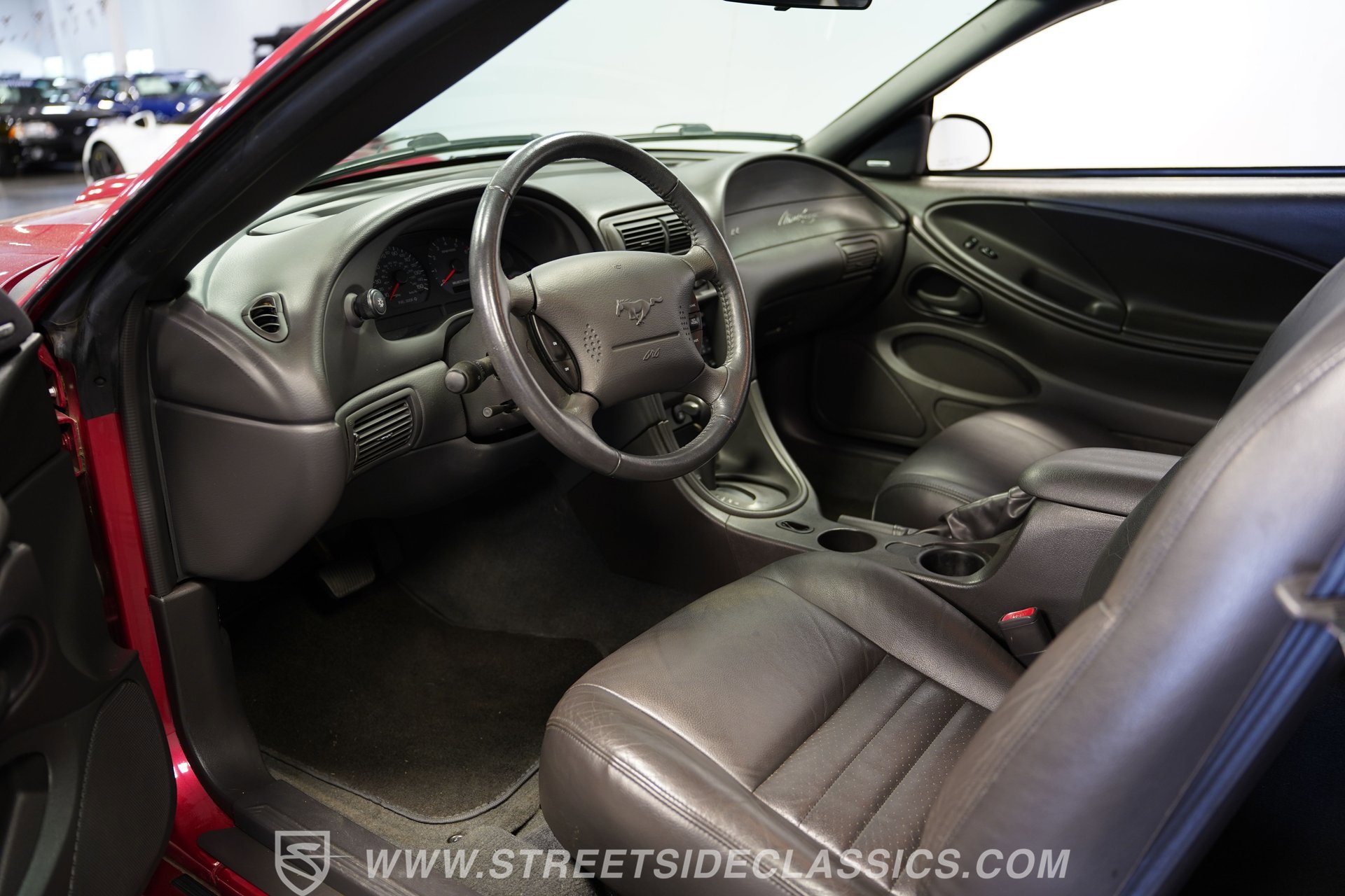 Used 2004 Ford Mustang GT RWD image 4