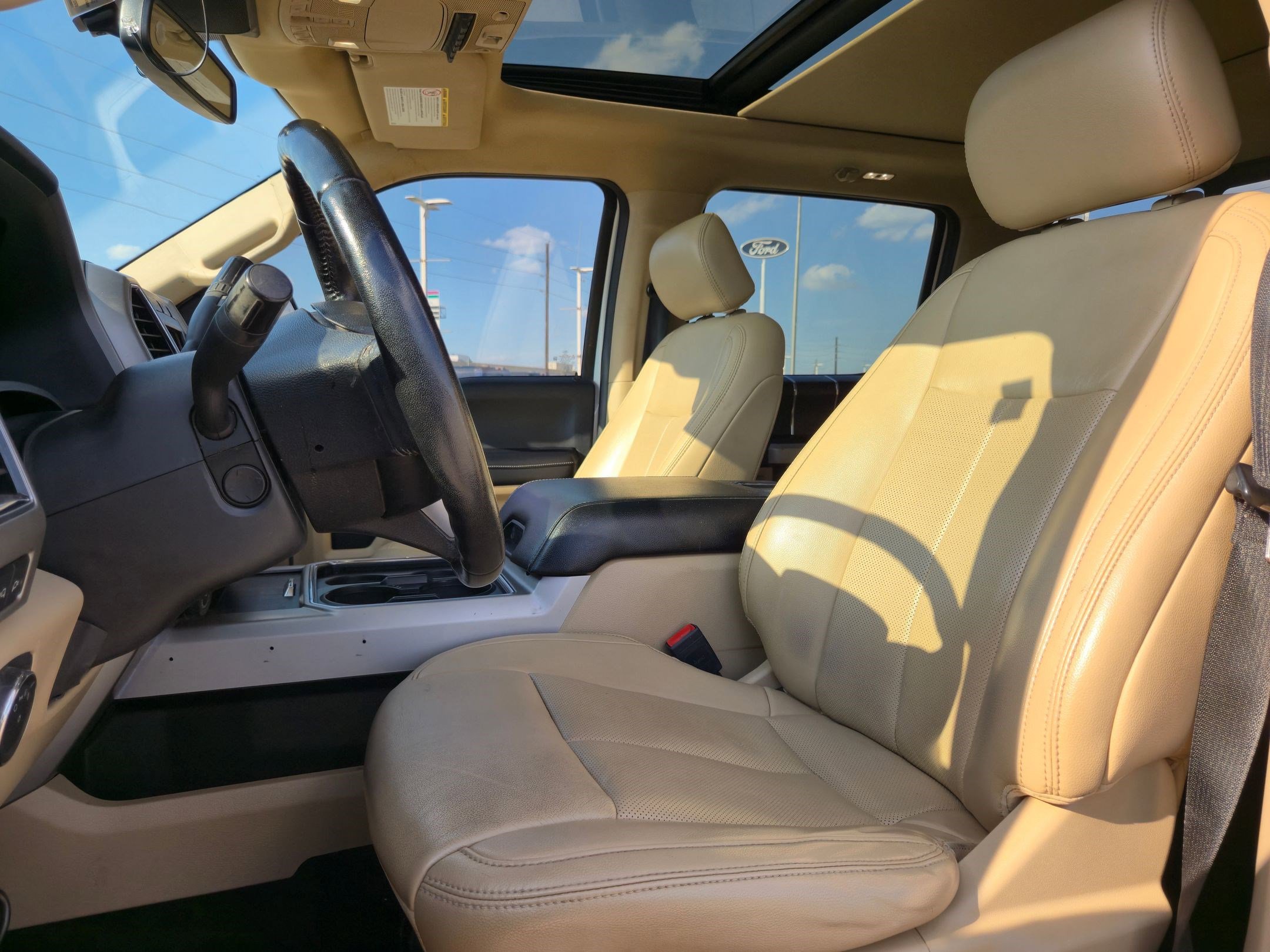 Used 2021 Ford F250 Lariat w/ Lariat Ultimate Package image 16