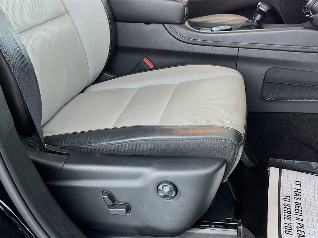 Used 2022 Dodge Durango R/T w/ Trailer Tow Group IV image 36