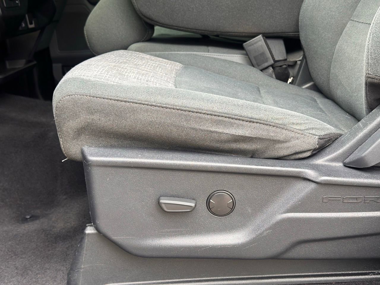 Used 2023 Ford F150 XLT image 25