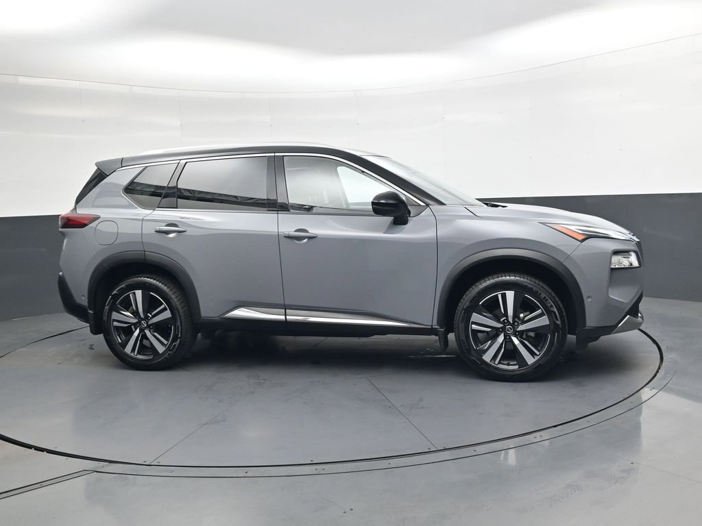 Used 2021 Nissan Rogue Platinum image 10