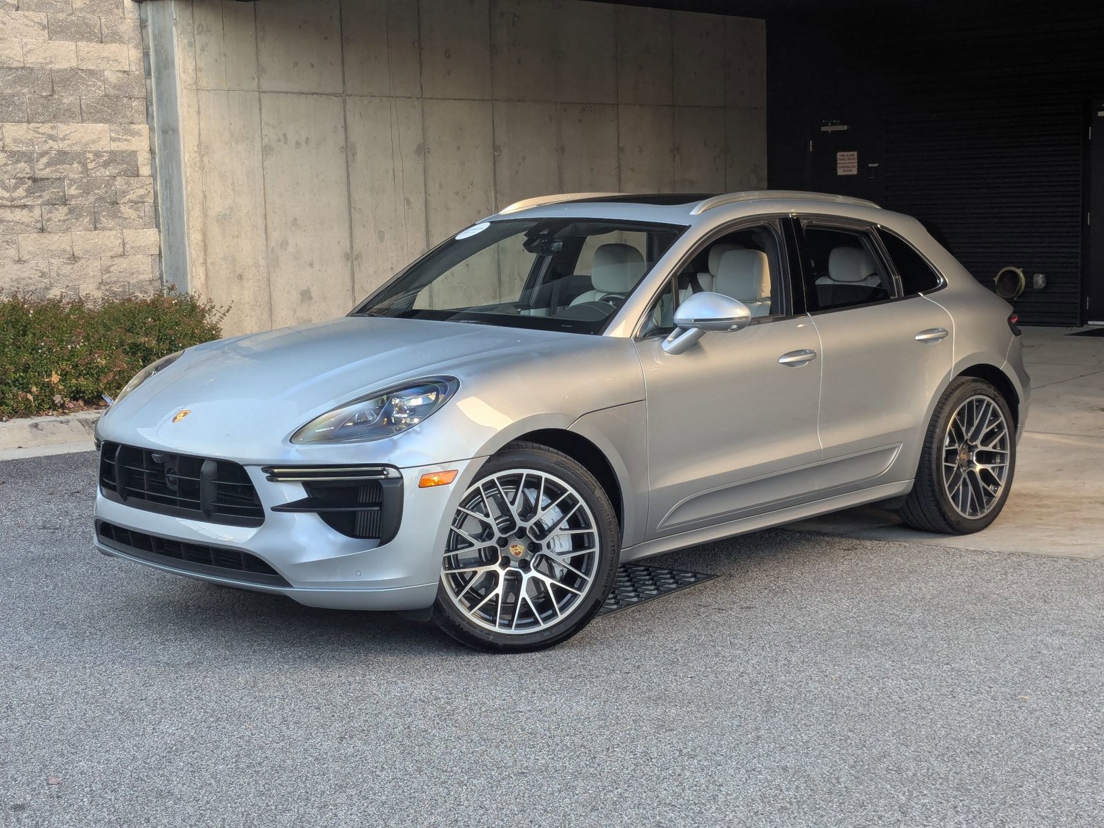 Used 2021 Porsche Macan Turbo