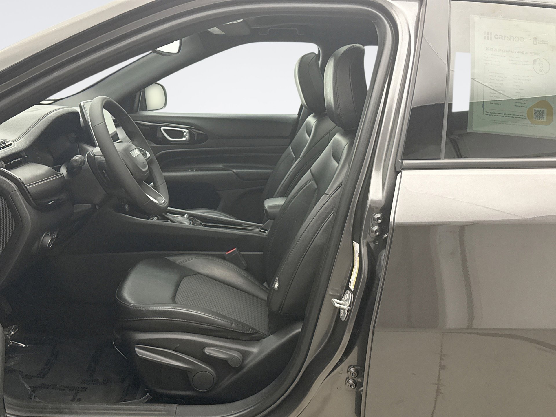 Used 2022 Jeep Compass Latitude w/ Sun and Sound Group image 11