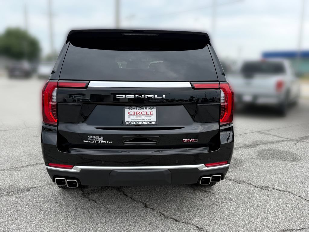 Used 2025 GMC Yukon Denali w/ Sun & Power Step Package AWD/4WD image 4