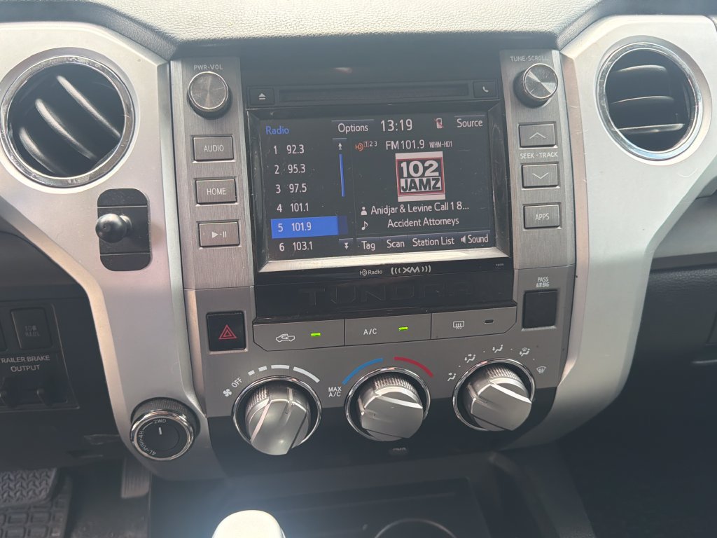 Used 2019 Toyota Tundra SR5 w/ Convenience Package AWD/4WD image 23