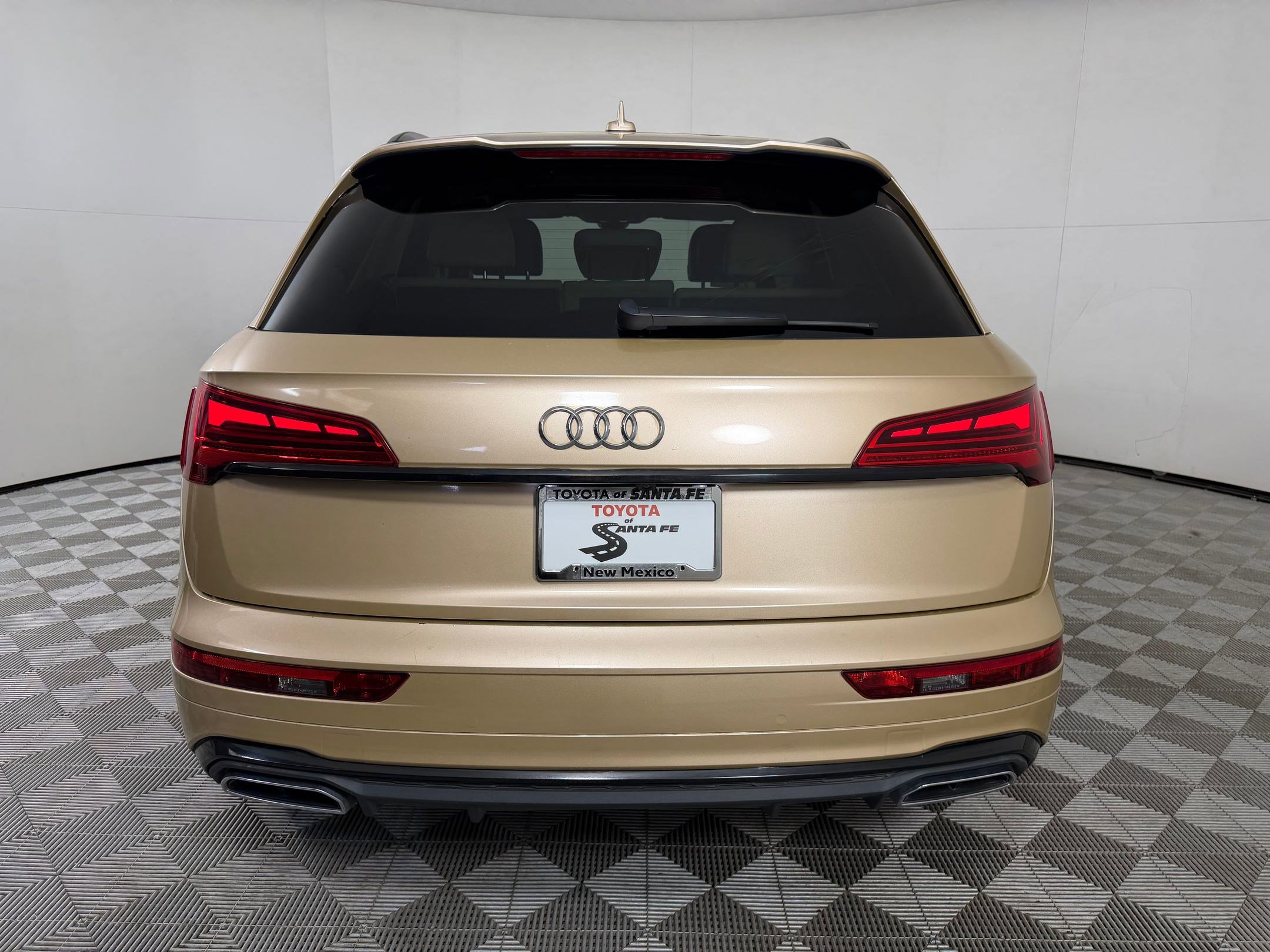 Used 2022 Audi Q5 2.0T Premium AWD/4WD image 9