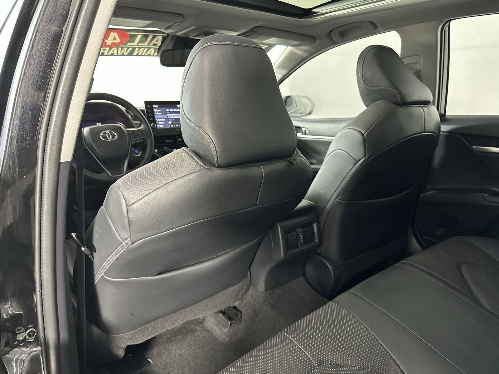 Used 2023 Toyota Camry XSE w/ Navigation Package image 28