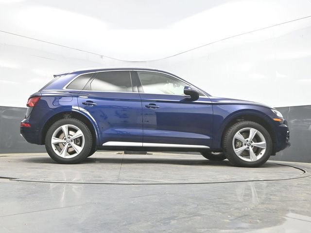 Used 2020 Audi Q5 Prestige w/ Prestige Package AWD/4WD image 42