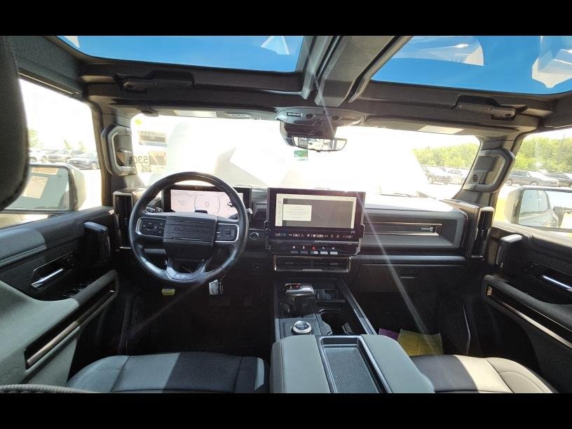 Used 2024 GMC Hummer EV 3X w/ LPO, Cargo Utility Package AWD/4WD image 6
