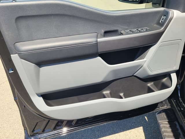 New 2026 Ford F250 XL w/ STX Appearance Package AWD/4WD image 8