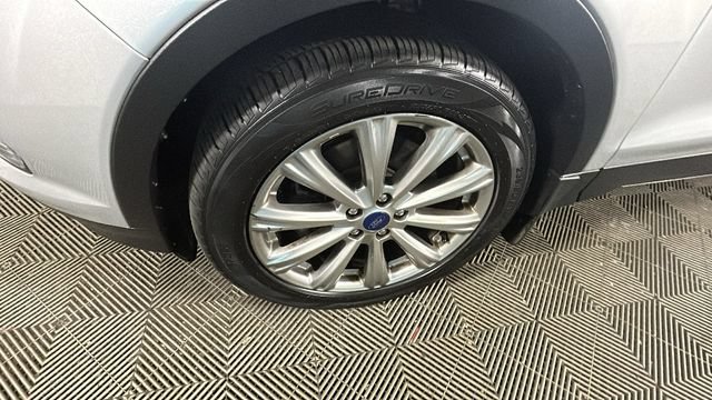 Used 2017 Ford Escape Titanium AWD/4WD image 9