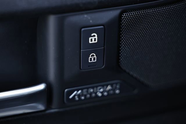 New 2026 Land Rover Defender 130 V8 AWD/4WD image 20