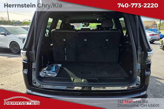 New 2026 Jeep Grand Wagoneer 4WD image 30