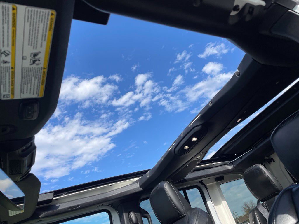 Used 2024 Jeep Wrangler High Altitude AWD/4WD image 10