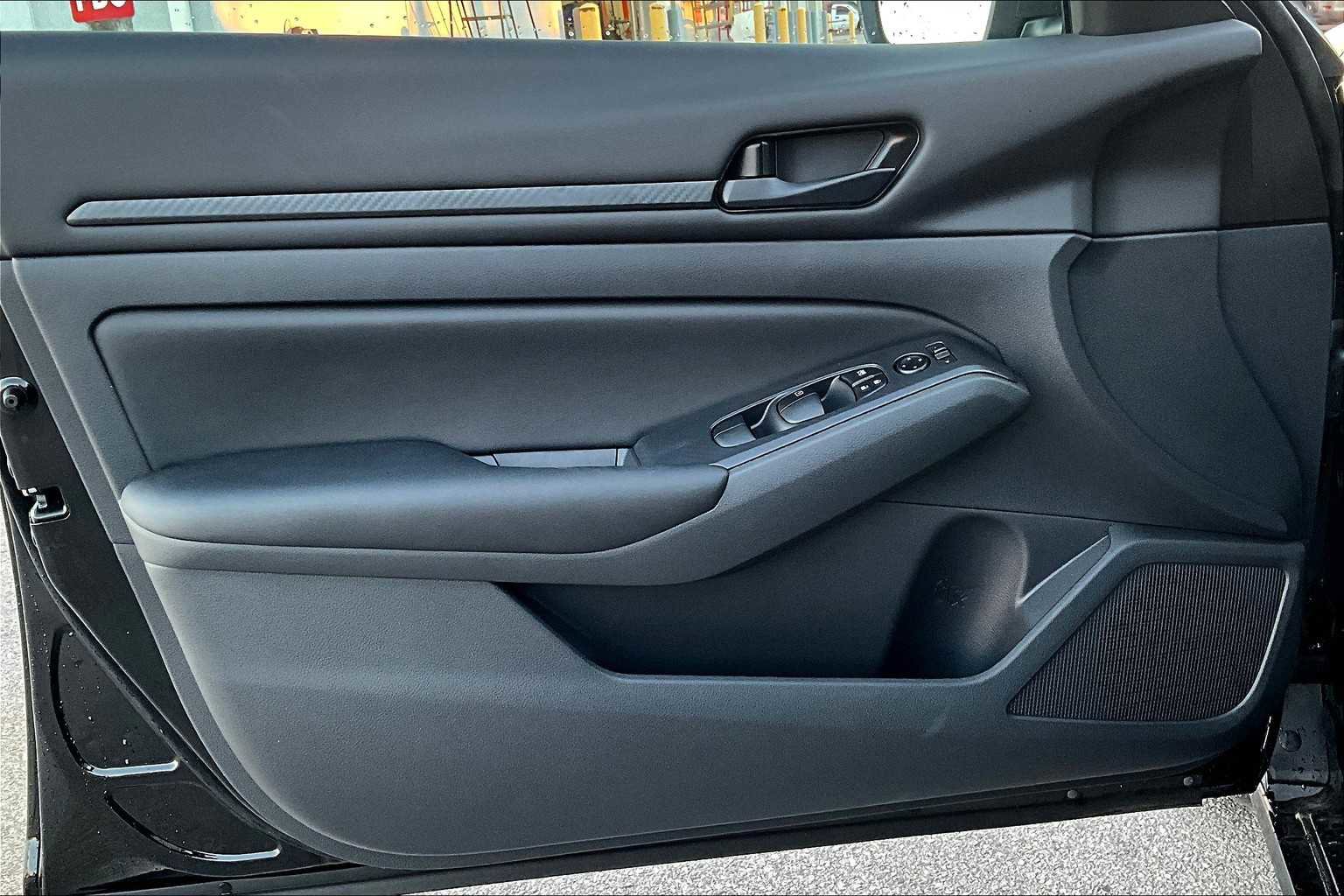 New 2025 Nissan Altima 2.5 S image 13