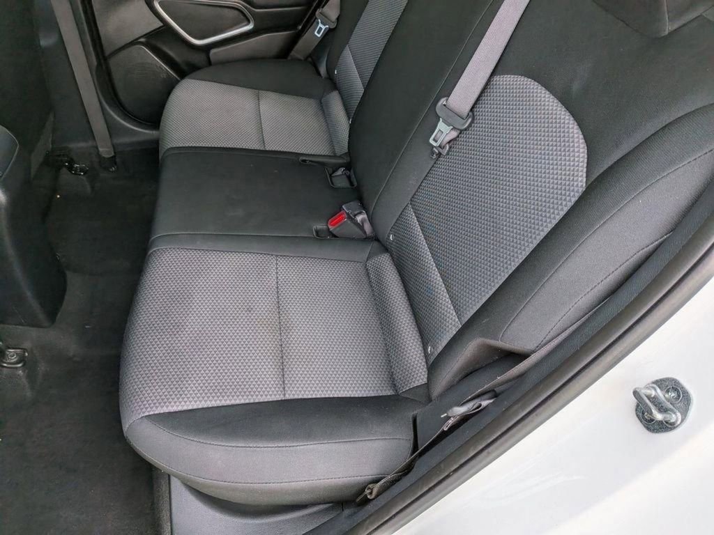 Used 2023 Kia Soul LX w/ LX Technology Package FWD image 21