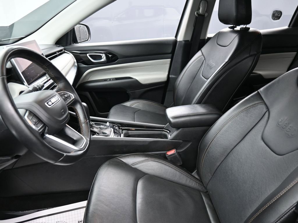Certified 2022 Jeep Compass Limited image 10